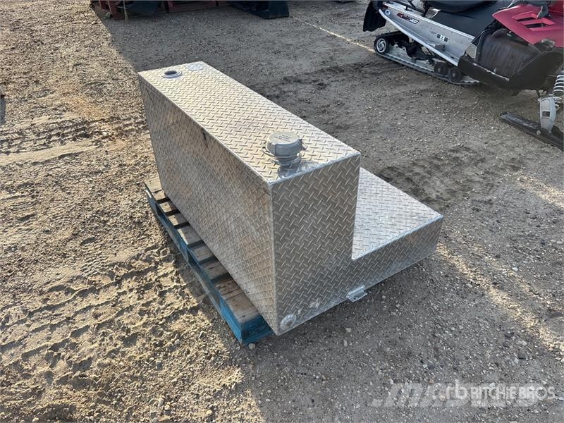 450 L Aluminum Fuel Tank Kraftstoff- und Zusatzstoffbehälter