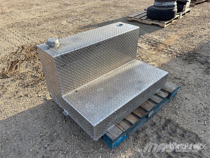 450 L Aluminum Fuel Tank Kraftstoff- und Zusatzstoffbehälter