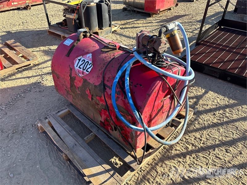 450 L Portable Steel Fuel Tank Degvielas un piedevu tvertnes