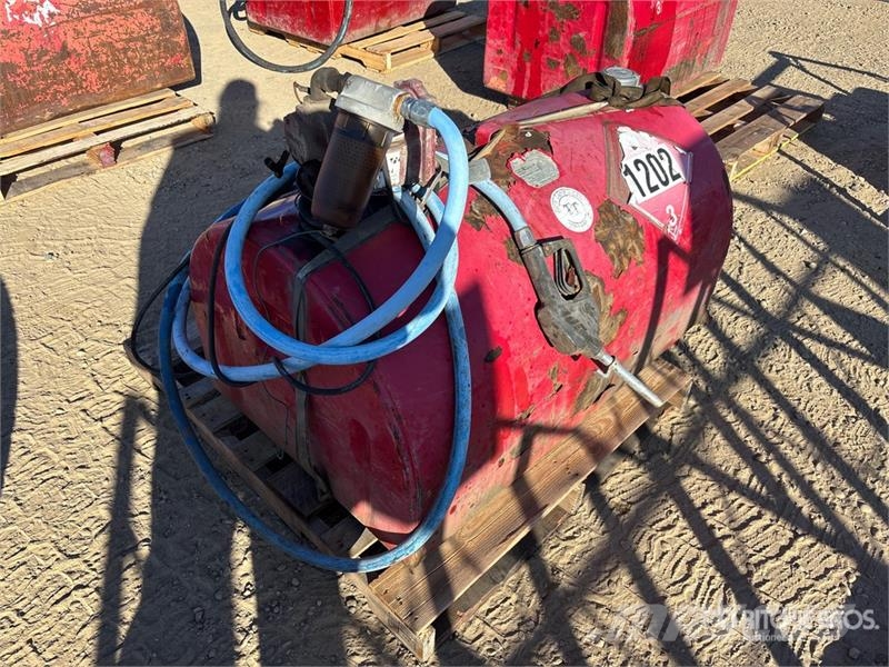450 L Portable Steel Fuel Tank Degvielas un piedevu tvertnes