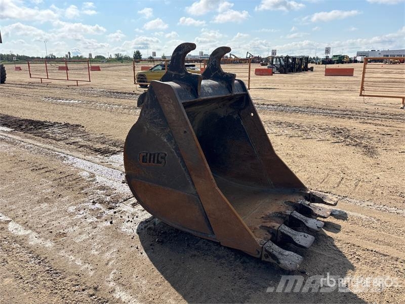  46 in Digging Excavator Bucket - Fits XCMG XE250U Godet