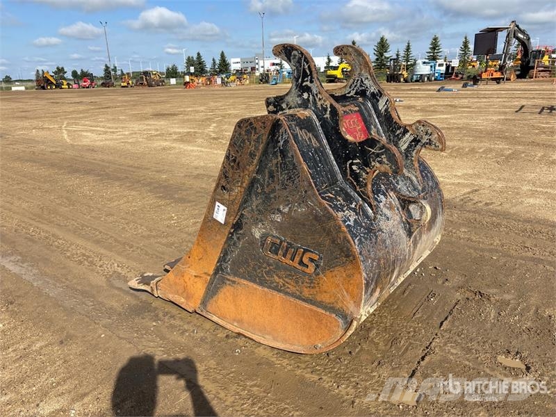  46 in Digging Excavator Bucket - Fits XCMG XE250U Godet