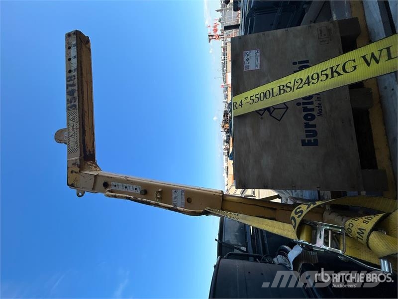 48 in Crane Pallet Forks Villák