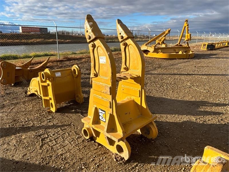 48 in Multi-Shank Heavy Duty Excavator Ripper - Fi Scarifiers