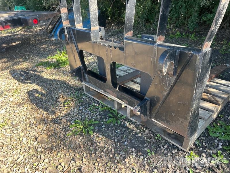 48 in Pallet Fork Sonstige Landmaschinen