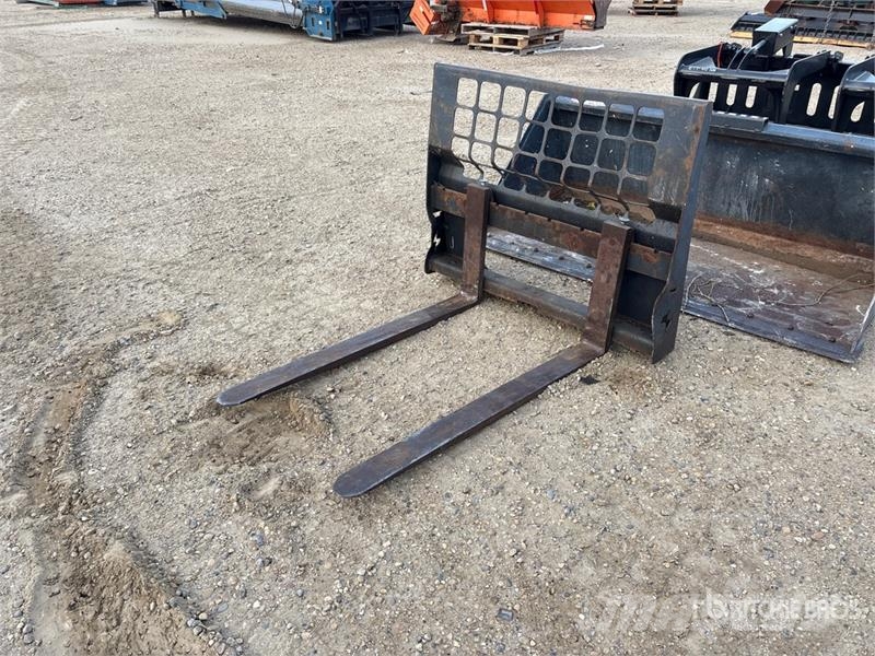 48 in Skid Steer Forks Vilice