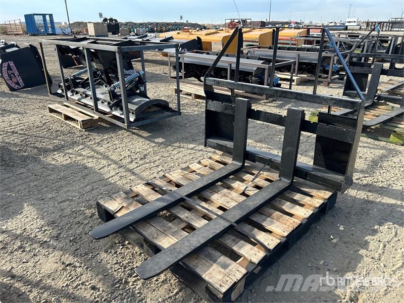 48 in Skid Steer Forks Fourche