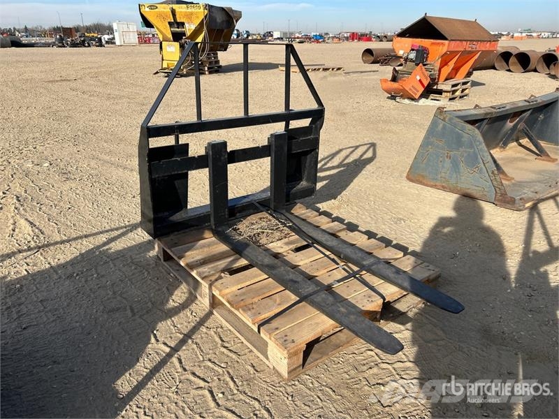 48 in Skid Steer Forks Fourche