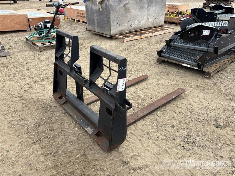 48 in Skid Steer Forks Вили