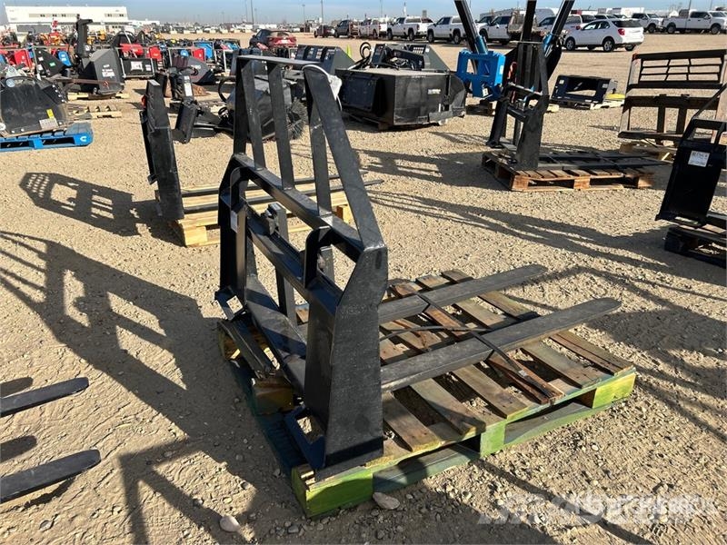 48 in Skid Steer Forks Fourche