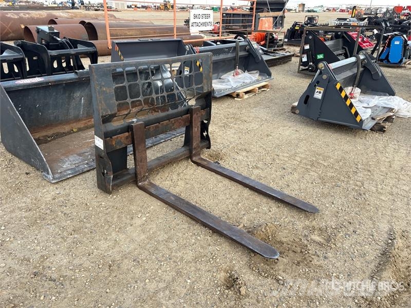 48 in Skid Steer Forks Vilice