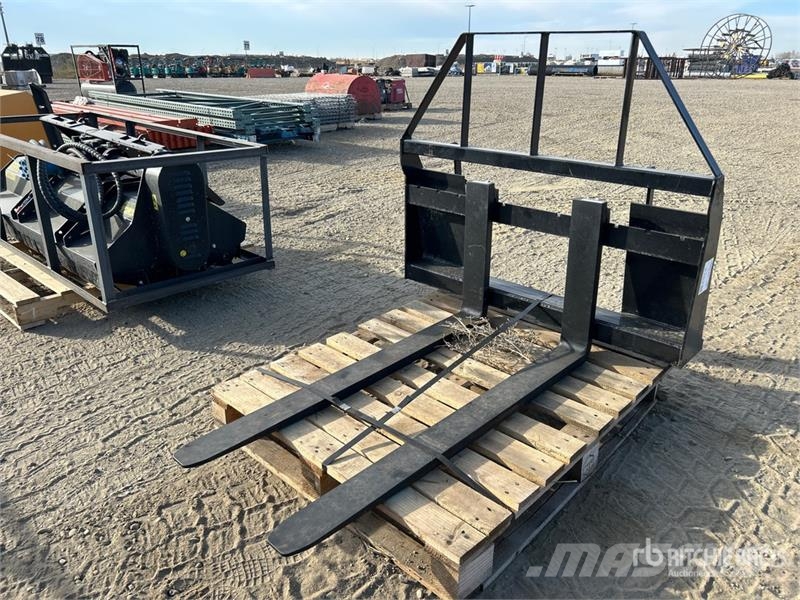 48 in Skid Steer Forks Fourche