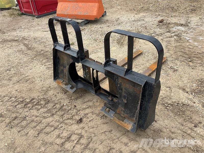 48 in Skid Steer Forks - Fits Bobcat T750 Građevinarske viljuške