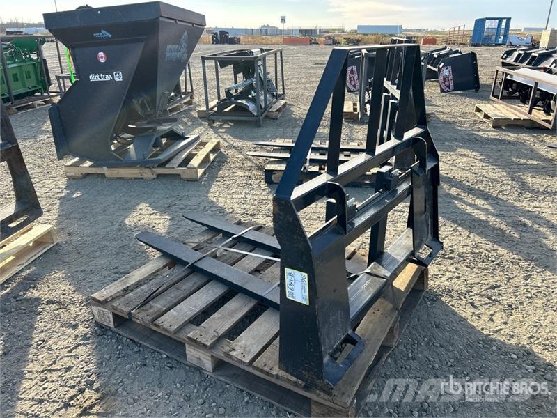 48 in Skid Steer Forks Fourche