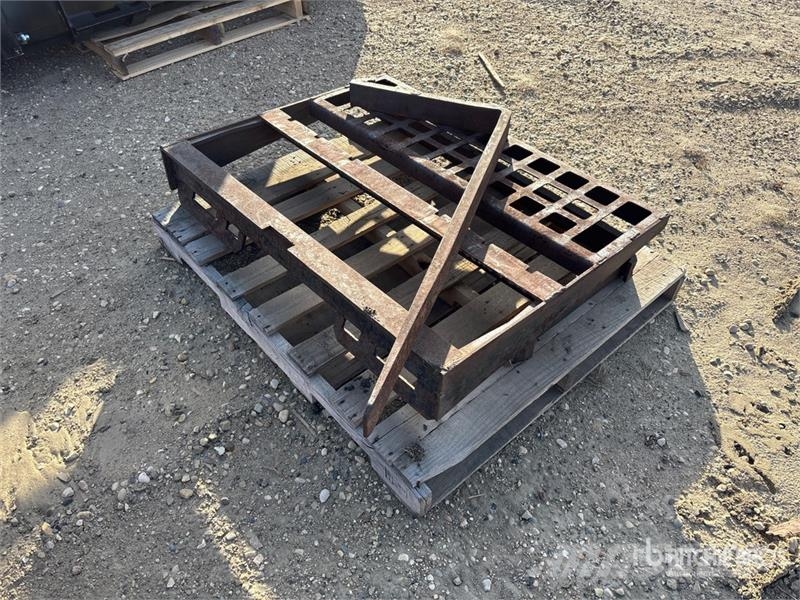 48 in Skid Steer Forks Fourche