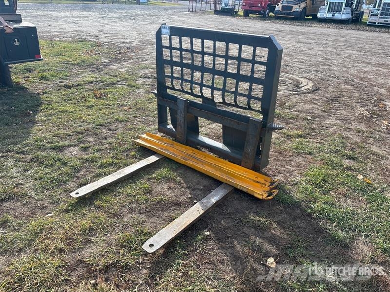 48 in Skid Steer Forks Вили