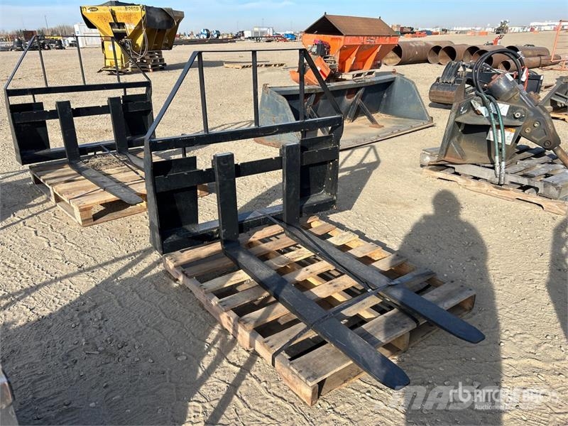 48 in Skid Steer Forks Fourche
