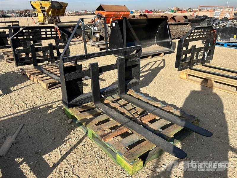 48 in Skid Steer Forks Fourche