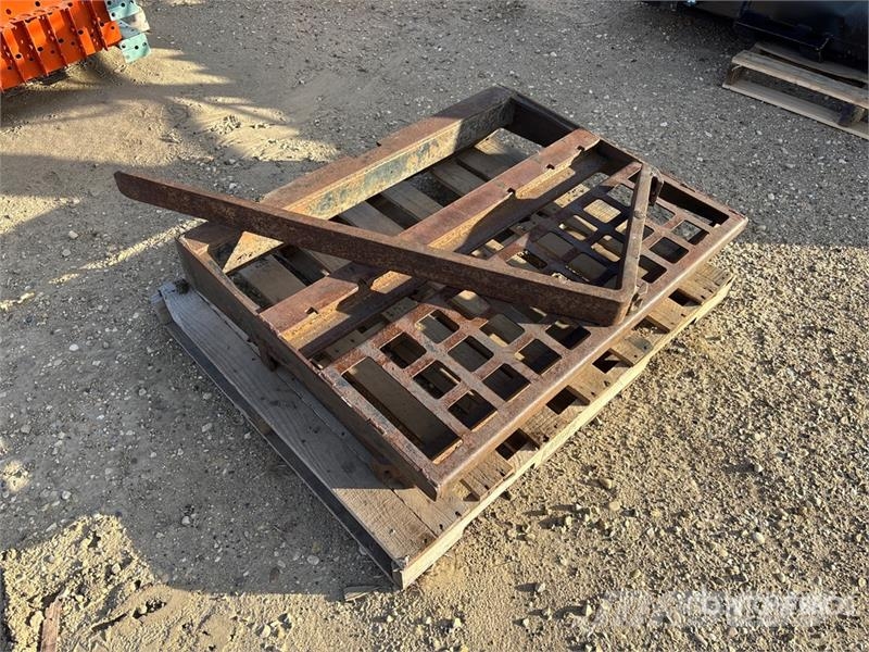 48 in Skid Steer Forks Fourche