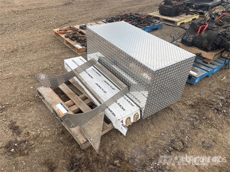  48 in x 24 in Aluminum Storage Box Transportes - Outros
