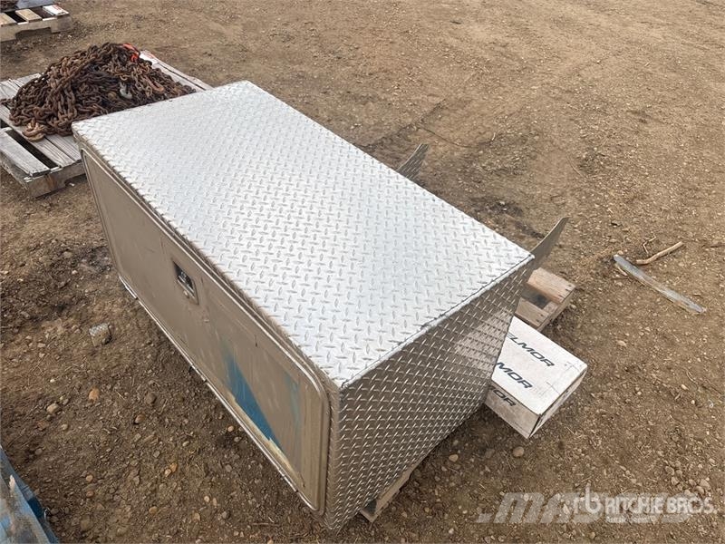  48 in x 24 in Aluminum Storage Box Transportes - Outros
