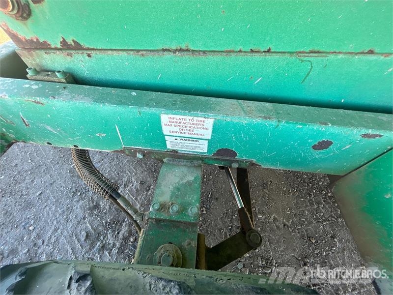 4x4 Dual Fuel Scissor Lift Käärtõstukid