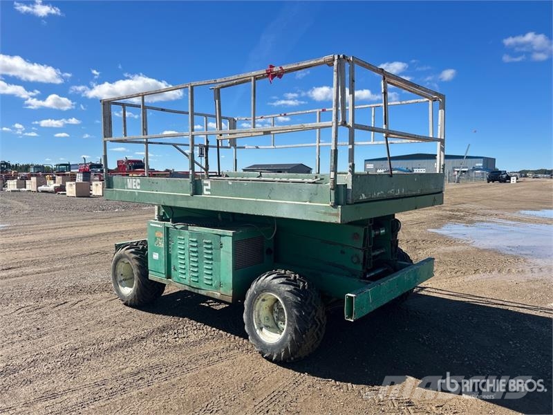 4x4 Dual Fuel Scissor Lift Käärtõstukid