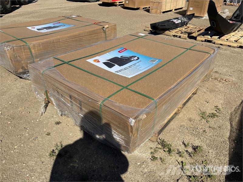  5.5 Ft Steel Truck Topper to fit Toyota Tacoma (Un Transportes - Outros
