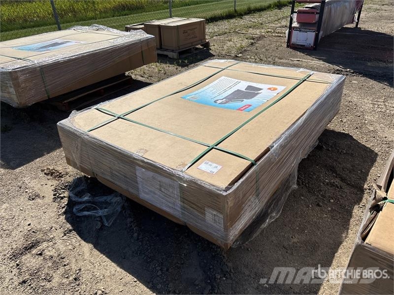  5.5 Ft Steel Truck Topper to fit Toyota Tacoma (Un Transportes - Outros
