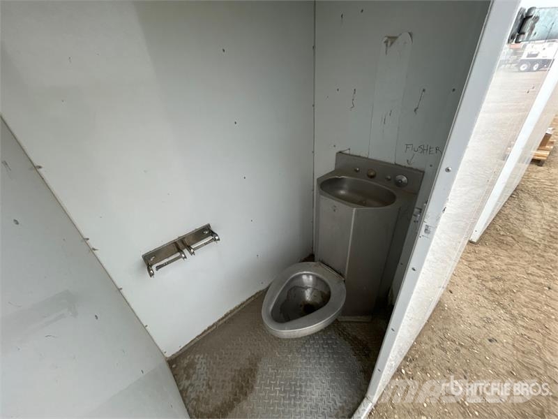 5 ft 6 in x 3 ft Portable Toilet Andere Zubehörteile