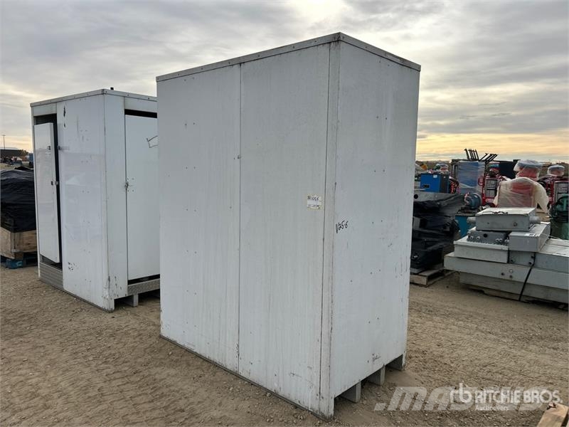5 ft 6 in x 3 ft Portable Toilet Andre komponenter
