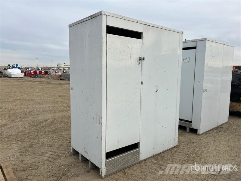5 ft 6 in x 3 ft Portable Toilet Andre komponenter
