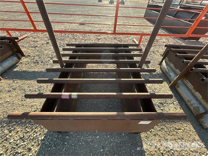  5 ft Steel Livestock Gate ماكينات وملحقات مواش أخرى