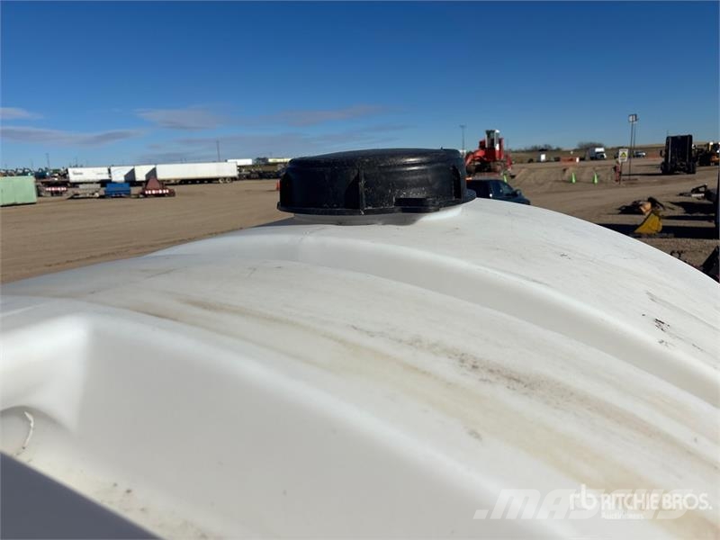 500 gal Poly Fuel Tank Polttoaine- ja lisäainesäiliöt