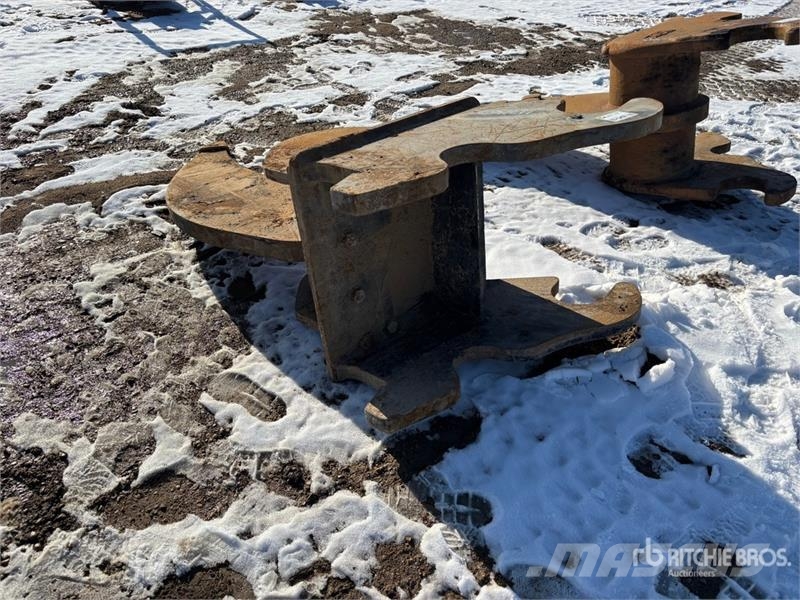  51 in Excavator Ripper - Fits Cat 349FL خداشات