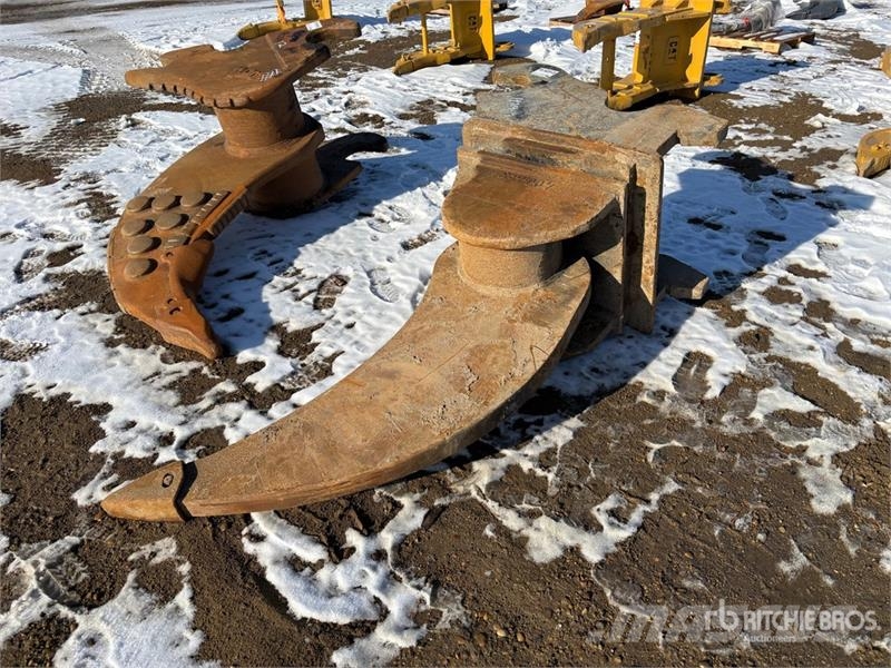  51 in Excavator Ripper - Fits Cat 349FL خداشات