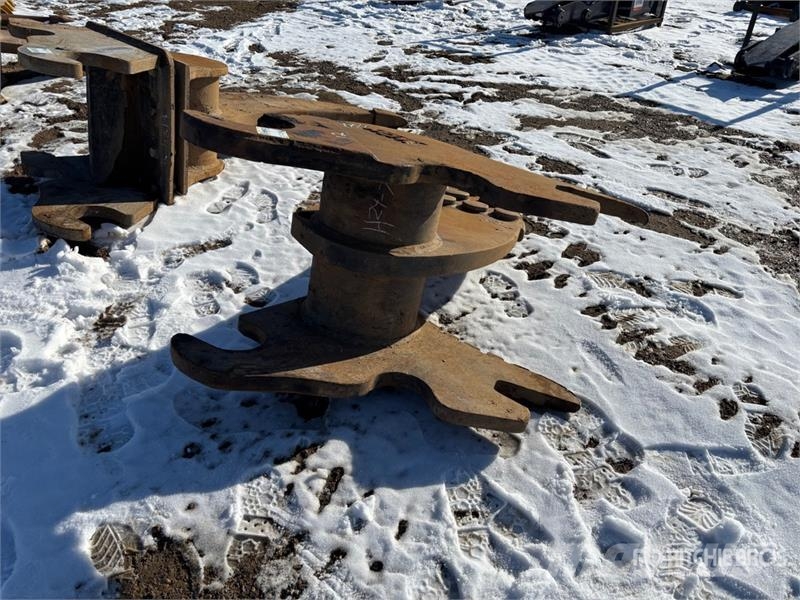  51 in Excavator Ripper - Fits Cat 349FL خداشات