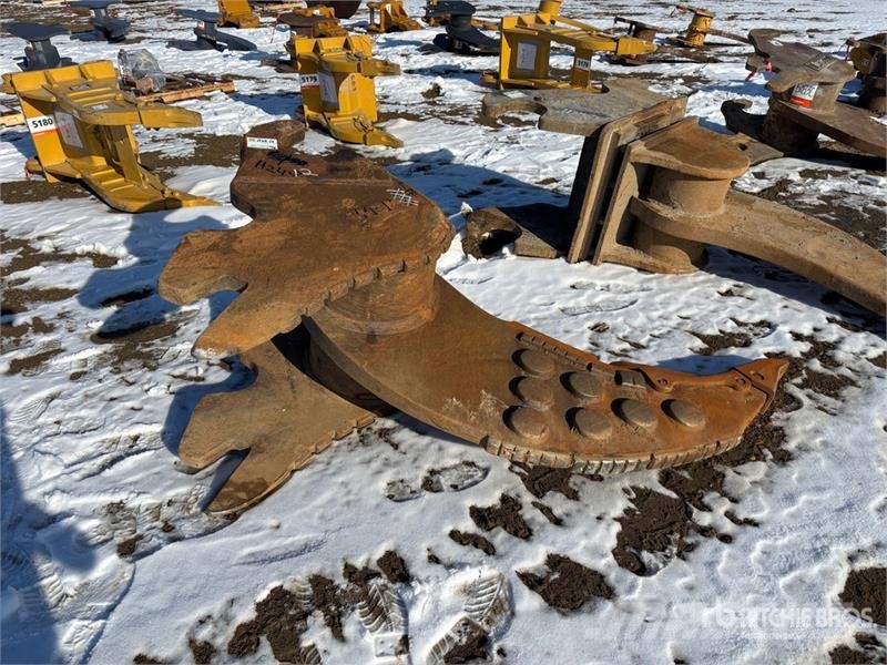  51 in Excavator Ripper - Fits Cat 349FL خداشات