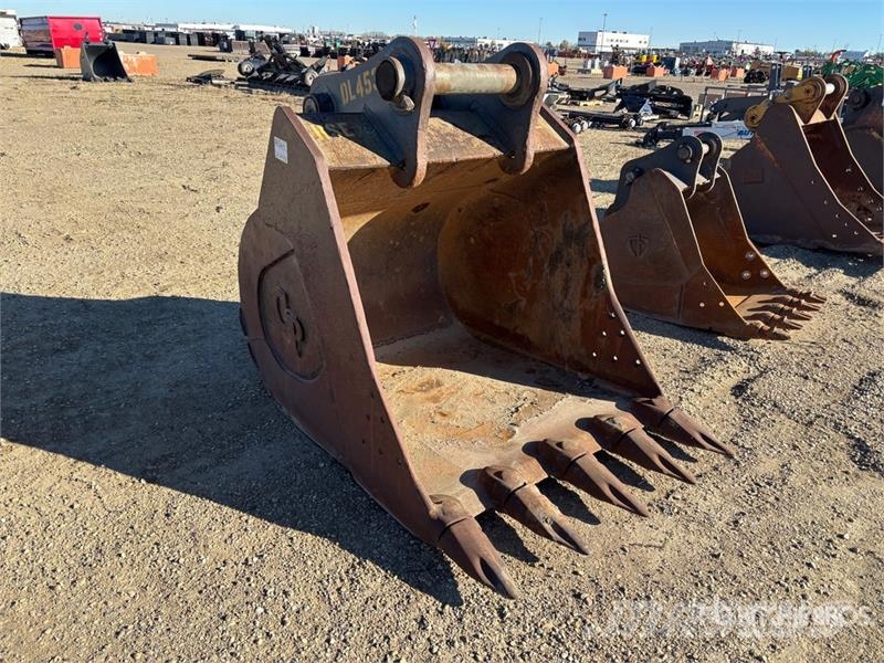  52 in Digging Pin On Excavator Bucket - Fits John  Žlice