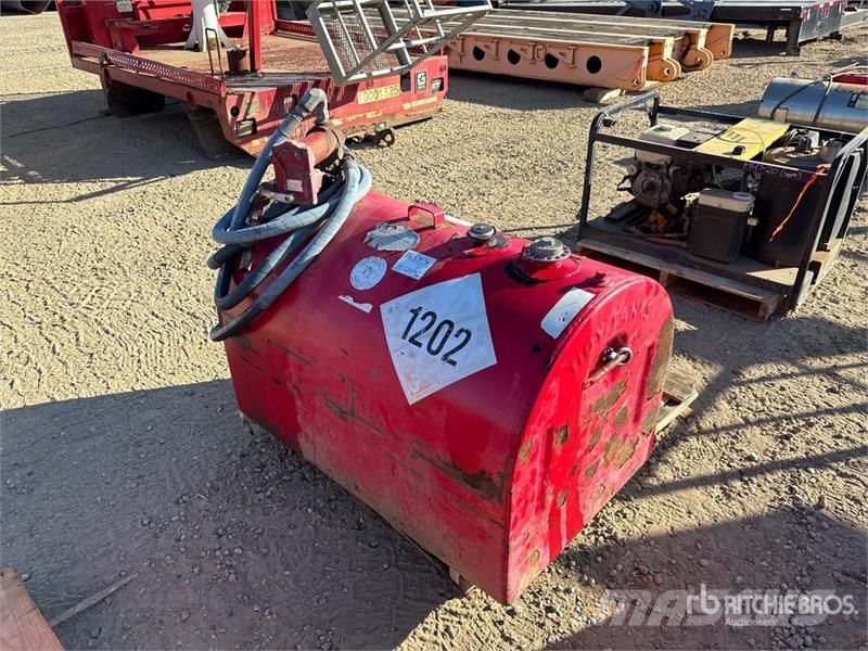 520 L Portable Steel Fuel Tank Degvielas un piedevu tvertnes