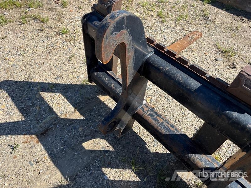 54 in Wheel Loader Forks - Fits Cat 420FIT Gabeln