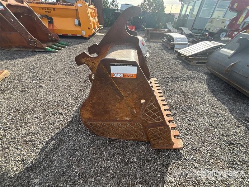 57 in Cleanup Excavator Bucket - Fits 150 Series Kanalak