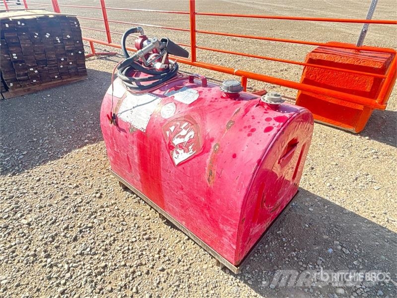590 L Fuel Tank 연료 및 첨가제 탱크