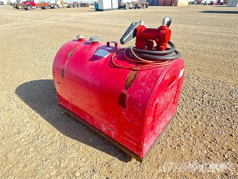 590 L Fuel Tank 연료 및 첨가제 탱크
