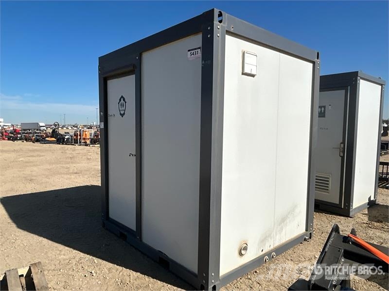 6 ft 3 in x 7 ft 1 in Portable Washroom Shower 其他拖車