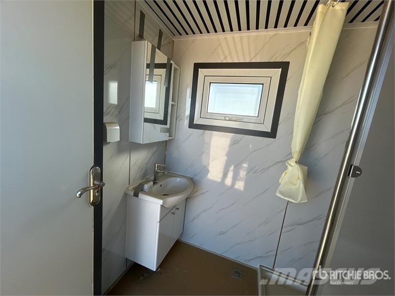6 ft 3 in x 7 ft 1 in Portable Washroom Shower 其他拖車