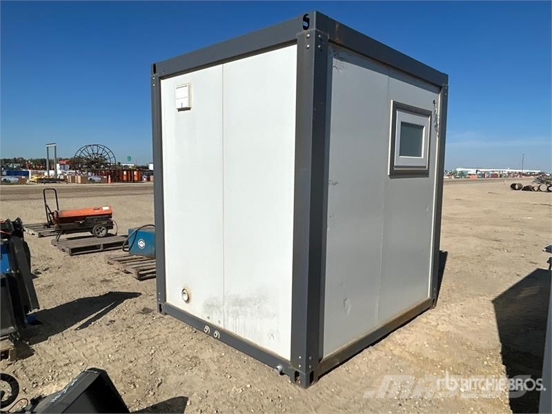 6 ft 3 in x 7 ft 1 in Portable Washroom Shower 其他拖車
