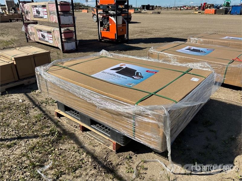  6 Ft Steel Truck Topper to fit Toyota Tundra (Unus Transportes - Outros

