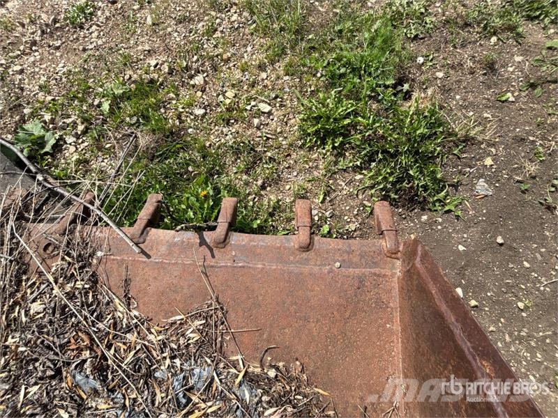 60 in Bucket - Fits Bobcat 722 Skidsteer Other components