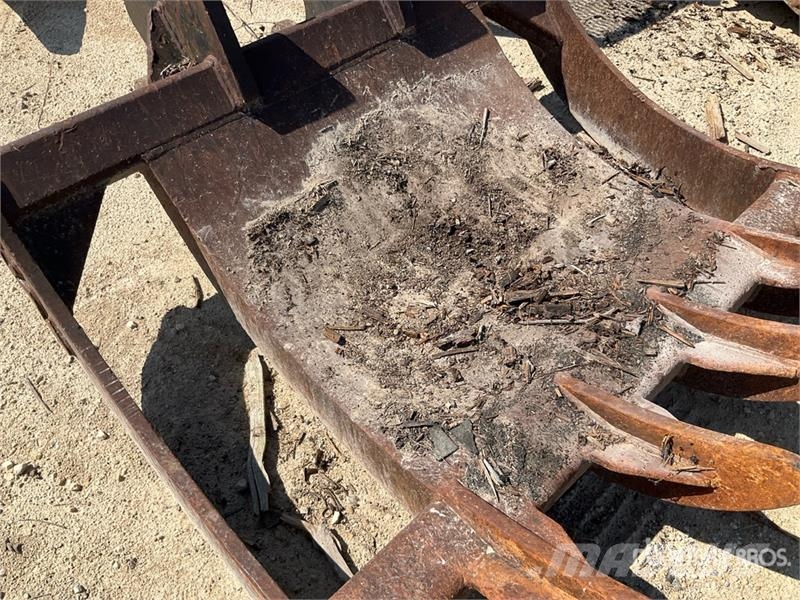 60 in Excavator Rake Ancinho virador